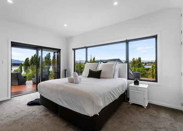 The Lookout - Views